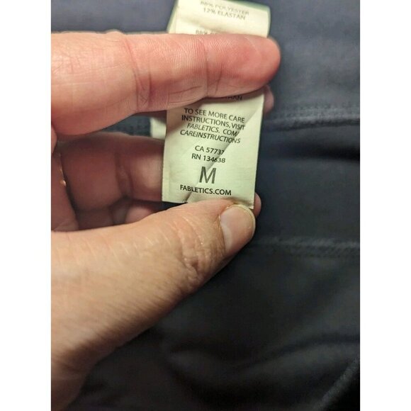 Fabletics Leggings Black Pink Women’s Fitted Geometric Triangles Size Medium - Picture 10 of 15